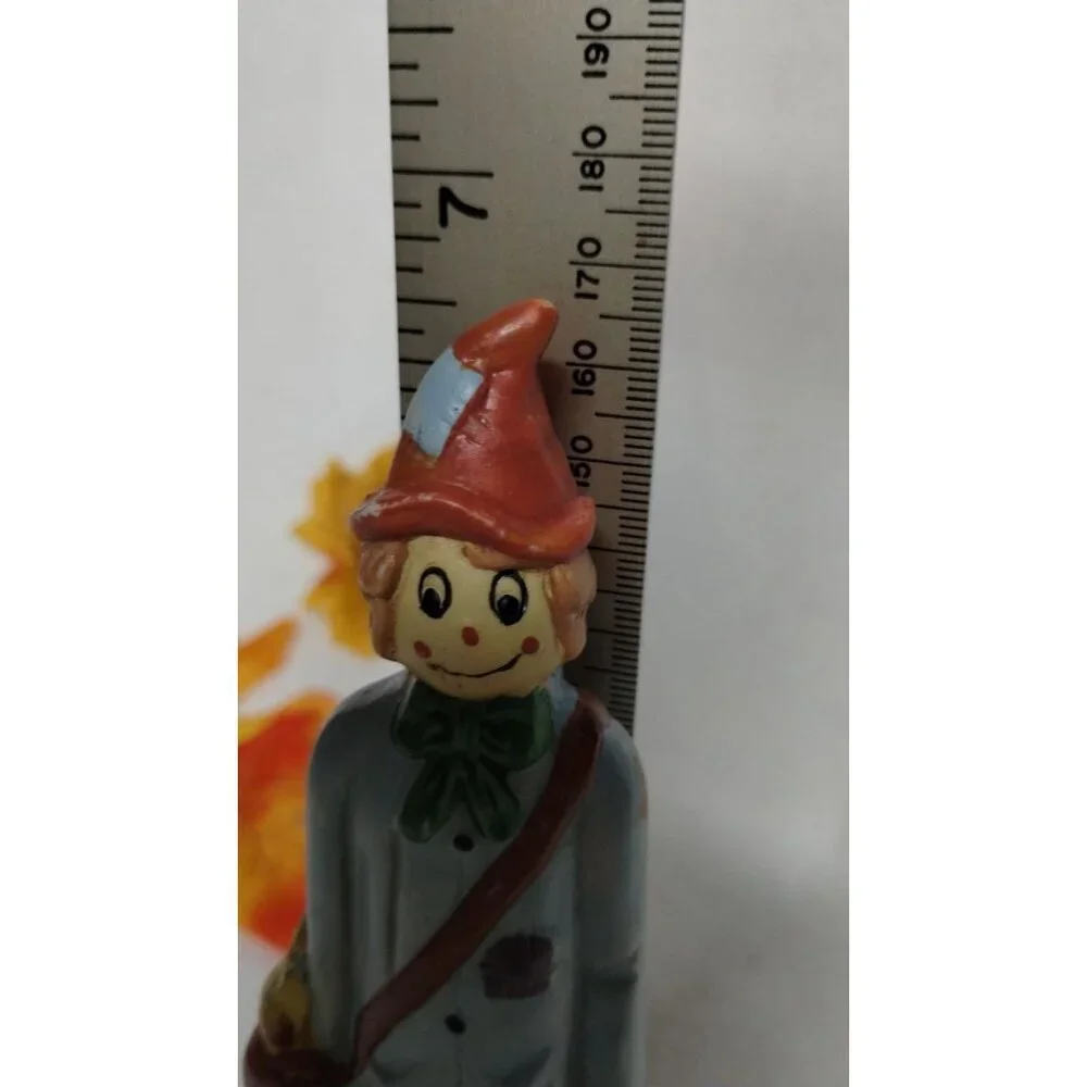 Vintage Haunted Haven Pencil Halloween Scarecrow & Pumpkin Figurines‎